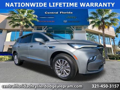 Used 2024 Buick Enclave Premium image 1