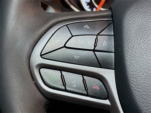 Used 2022 Jeep Cherokee Limited image 35