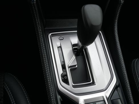 Used 2024 Subaru Forester Premium image 24