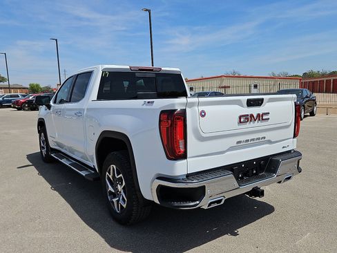 New 2026 GMC Sierra 1500 SLT AWD/4WD image 3