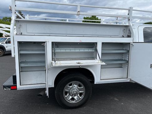 Used 2022 RAM 3500 Big Horn AWD/4WD image 24