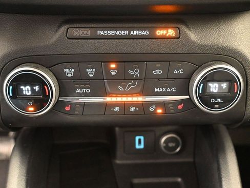 Used 2020 Ford Escape Titanium w/ Titanium Premium Package 2.0 image 24