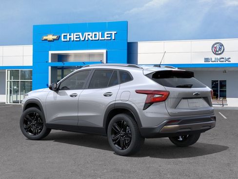 New 2026 Chevrolet Trax ACTIV FWD image 3