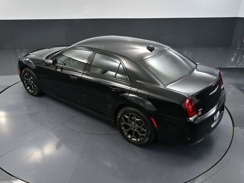 Used 2018 Chrysler 300 S image 53