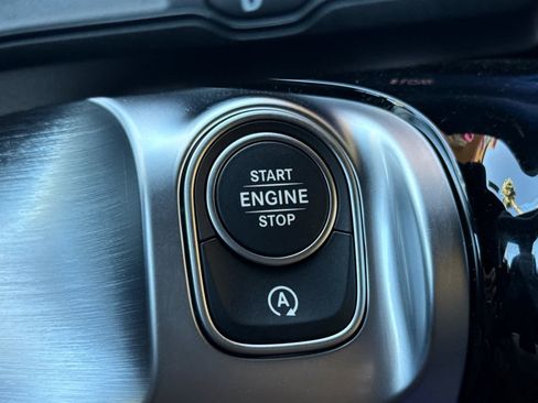 New 2026 Mercedes-Benz GLB 250 image 21