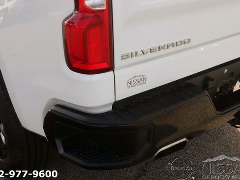 Used 2020 Chevrolet Silverado 1500 LT Trail Boss w/ Bed Protection Package image 10