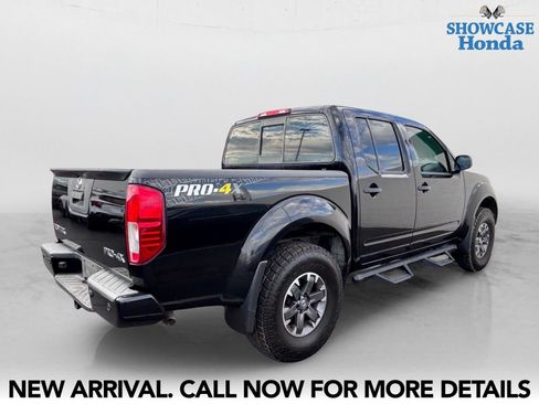 Used 2018 Nissan Frontier PRO-4X AWD/4WD image 5