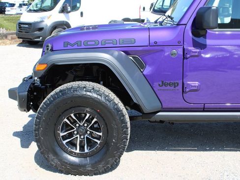 New 2026 Jeep Wrangler Unlimited Rubicon 392 w/ Quick Order Package 27X Moab AWD/4WD image 7