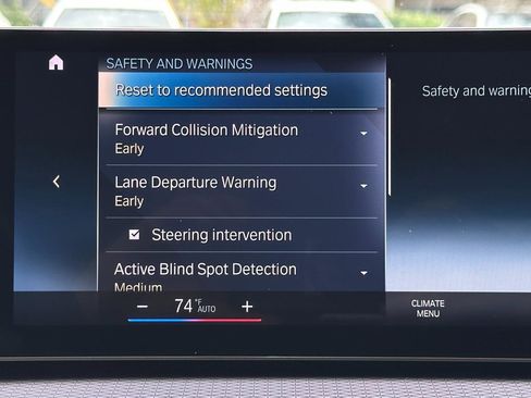 Used 2024 BMW 330i Sedan w/ M Sport Package image 26