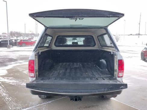 Used 2015 RAM 1500 ST w/ Popular Equipment Group image 9