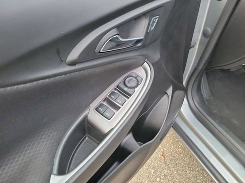 Used 2025 Chevrolet Malibu LT FWD image 11