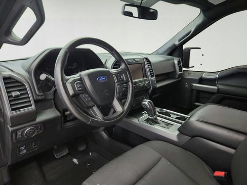 Used 2018 Ford F150 XLT w/ Equipment Group 302A Luxury AWD/4WD image 9