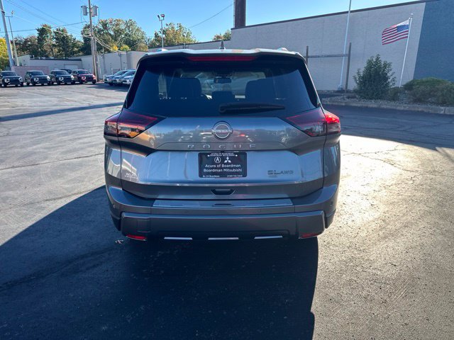 Used 2024 Nissan Rogue SL w/ SL Premium Package AWD/4WD image 4