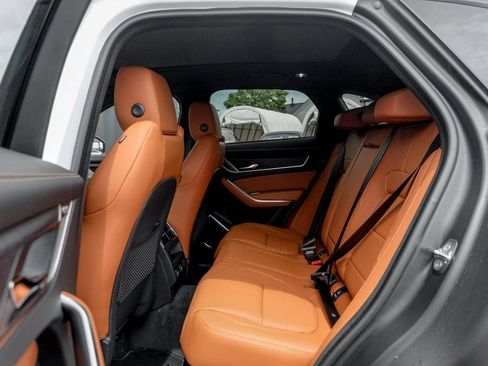 New 2026 Jaguar F-PACE R-Dynamic S image 16