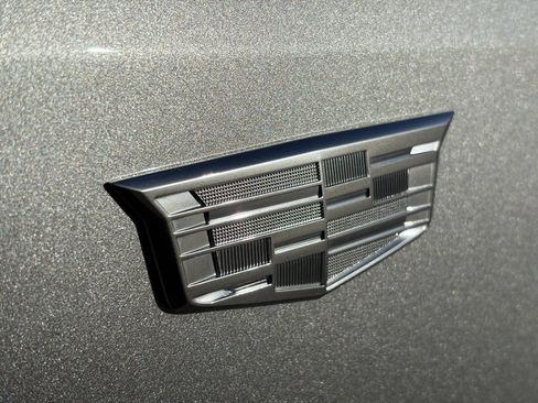 Used 2025 Cadillac XT5 Premium Luxury image 10