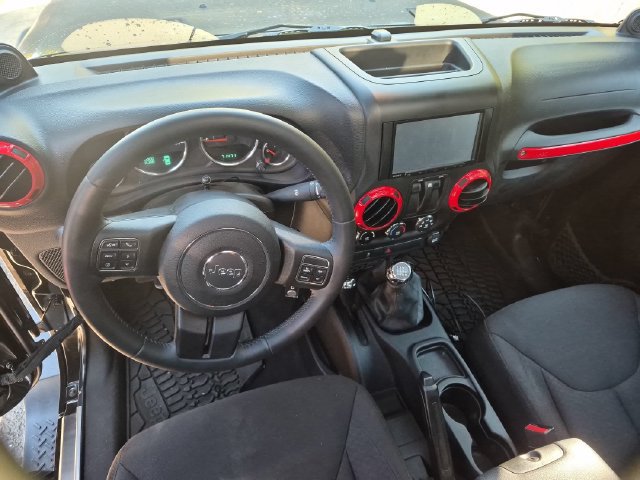 Used 2013 Jeep Wrangler Sport AWD/4WD image 17