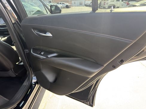 Used 2019 Cadillac XT4 Sport w/ Cold Weather Package FWD image 13
