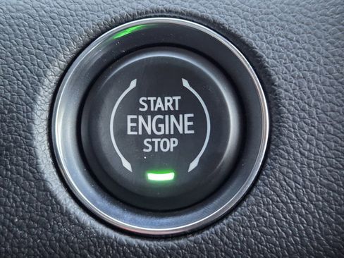 New 2026 GMC Acadia Denali w/ Super Cruise Package image 35