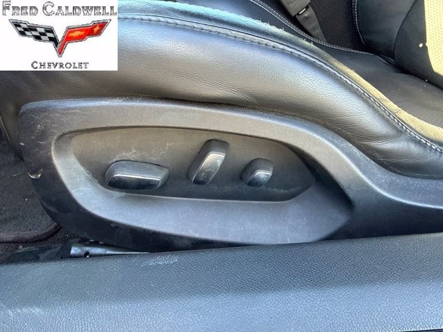 Used 2014 Chevrolet Corvette Stingray Convertible w/ 3LT Preferred Equipment Group RWD image 9