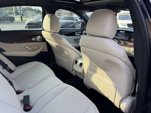 Used 2017 Mercedes-Benz E 300 4MATIC image 37