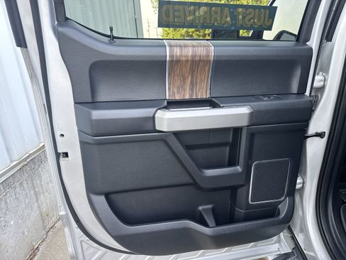 Used 2019 Ford F150 Lariat AWD/4WD image 10