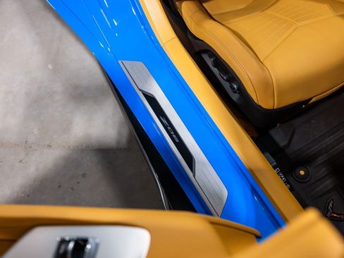 Used 2023 Chevrolet Corvette Z06 RWD image 32