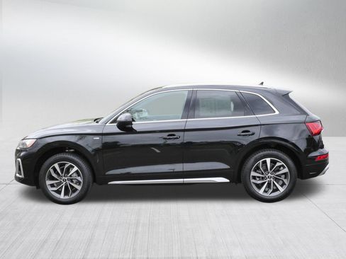 Used 2023 Audi Q5 2.0T Premium Plus w/ Premium Plus Package AWD/4WD image 4