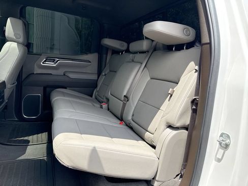 Used 2025 Chevrolet Silverado 1500 LTZ w/ LTZ Premium Package AWD/4WD image 23