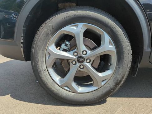 Certified 2025 Ford Escape ST-Line AWD/4WD image 12