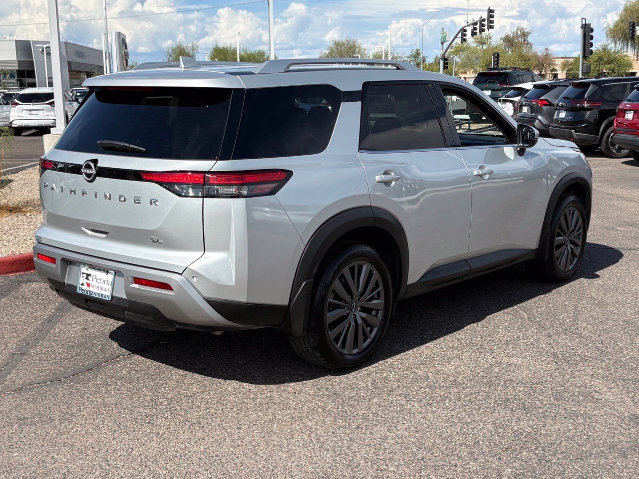 Certified 2022 Nissan Pathfinder SL w/ SL Premium Package FWD image 6