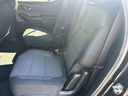Used 2023 Chevrolet Traverse LT FWD image 22