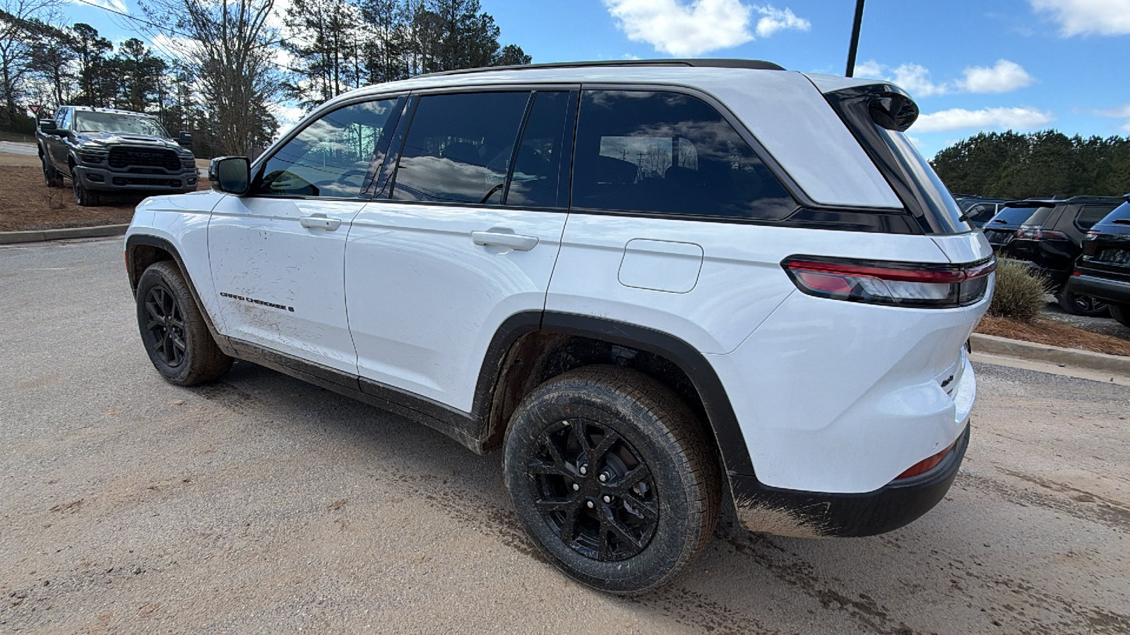New 2026 Jeep Grand Cherokee Altitude AWD/4WD image 10