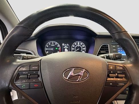 Used 2015 Hyundai Sonata Limited image 11