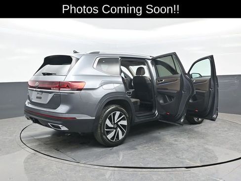 Used 2025 Volkswagen Atlas SEL image 29