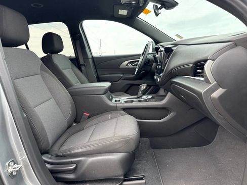 Used 2023 Chevrolet Traverse LT FWD image 10