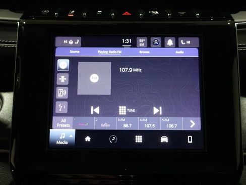 Used 2021 Jeep Grand Cherokee L Laredo image 31