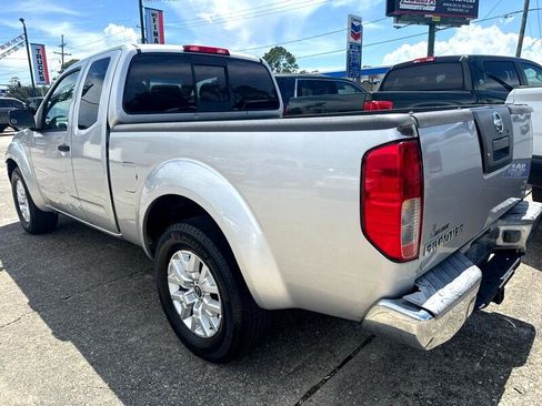 Used 2006 Nissan Frontier XE w/ (G01) XE Preferred Pkg image 3