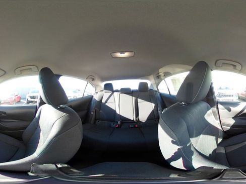 Used 2025 Toyota Corolla LE image 41