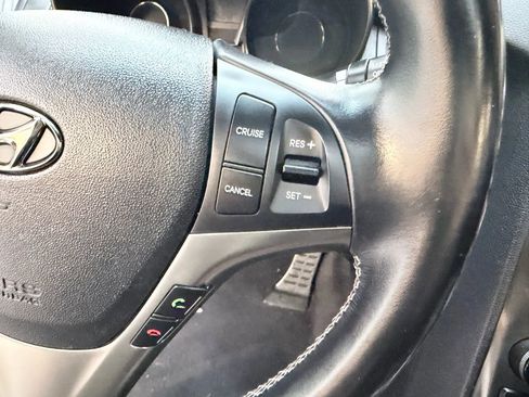 Used 2013 Hyundai Genesis 3.8 image 18