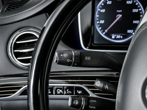 Used 2017 Mercedes-Benz Maybach S 550 4MATIC image 31