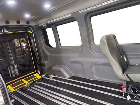 Used 2017 Ford Transit 150 148 Medium Roof RWD image 14