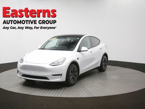 Used 2022 Tesla Model Y Long Range AWD/4WD image 49