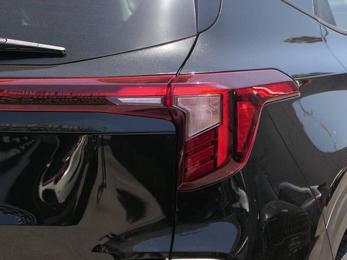 Used 2025 Kia Seltos S FWD image 4