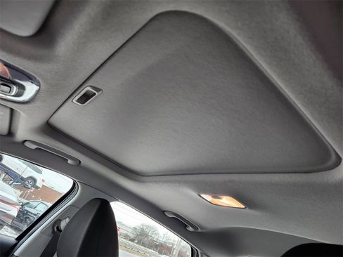 Used 2025 Hyundai Elantra SEL image 19