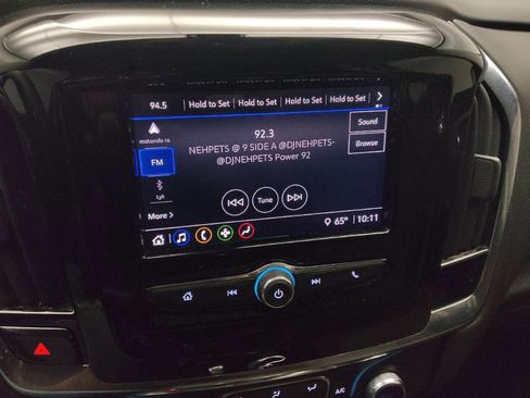 Used 2021 Chevrolet Traverse LS FWD image 25
