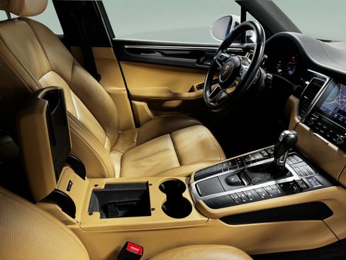 Used 2018 Porsche Macan Sport Edition image 23