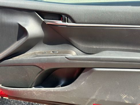 Used 2023 Toyota Camry SE FWD image 12