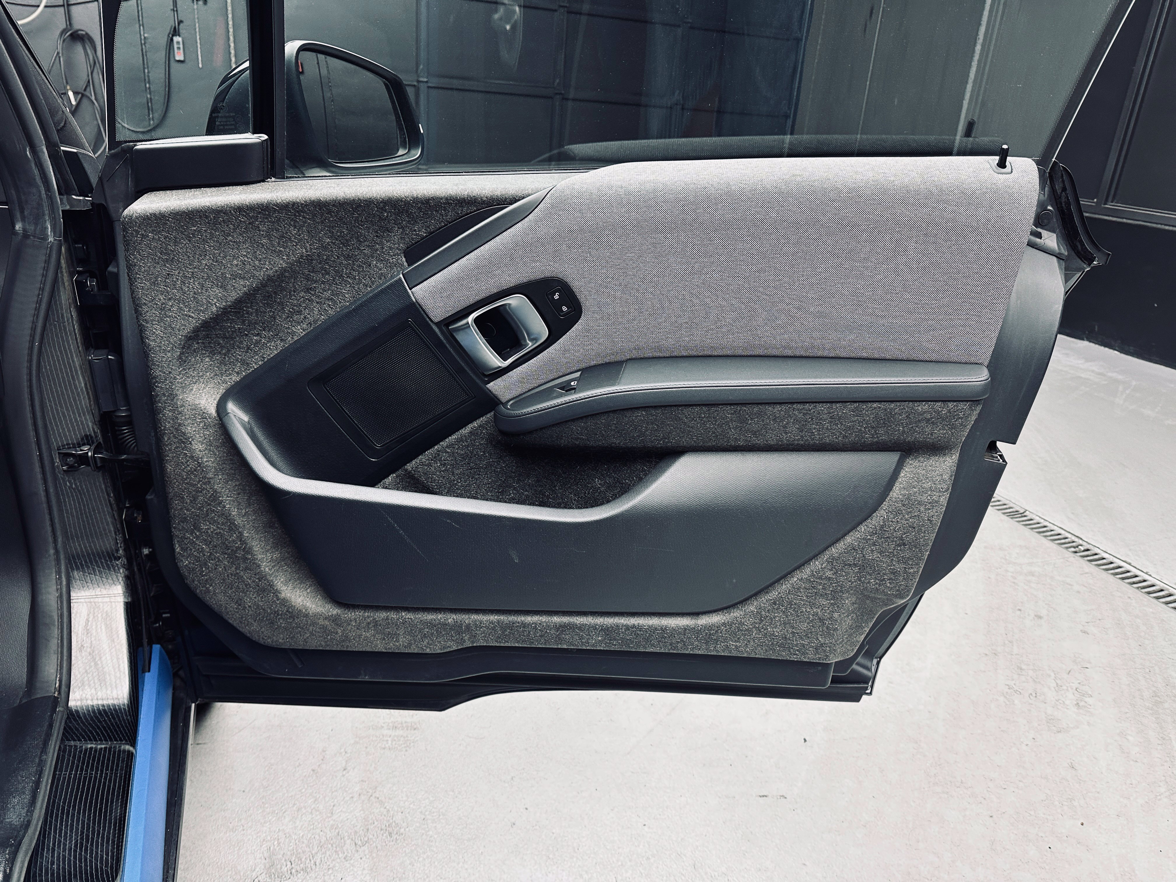 Used 2017 BMW i3 w/ Range Extender RWD image 22