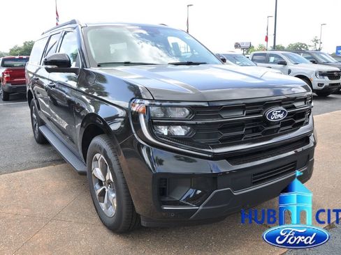 New 2027 Ford Expedition Max Active RWD image 7