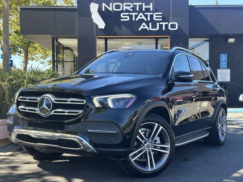 Used 2022 Mercedes-Benz GLE 350 4MATIC w/ Premium Package image 2